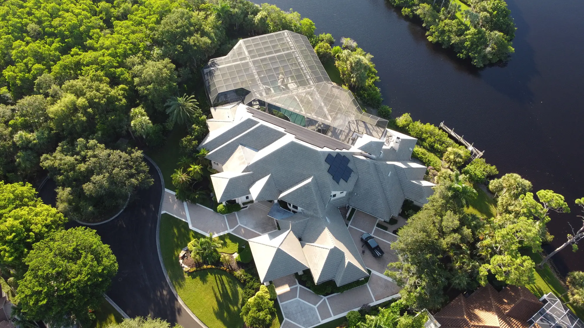 Waterfront estate homes in Southwest Florida